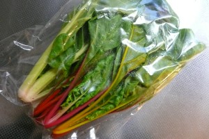 無農薬野菜スイスチャードでおひたし
